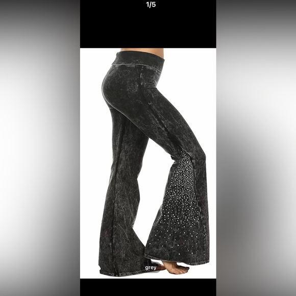 Women’s casual pants . Dot bottom print , flare leg - Picture 1 of 6